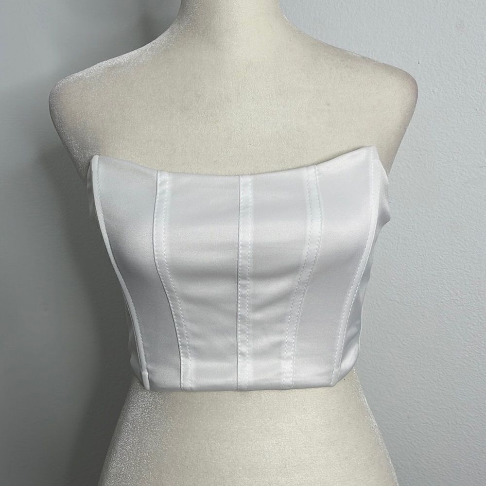 White silky bandeau pullover tank top.  Size small.